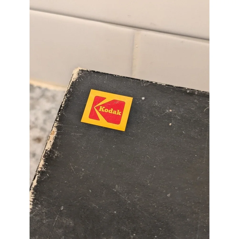 Kodak Ektagraphic Universal Slide Tray Carousel Model 2 Holds 80 slides